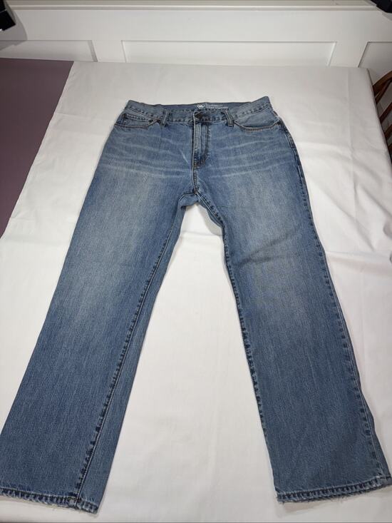 Gap Other - Gap Standard Fit Coupe Standard Mens 34x30 Medium Wash
